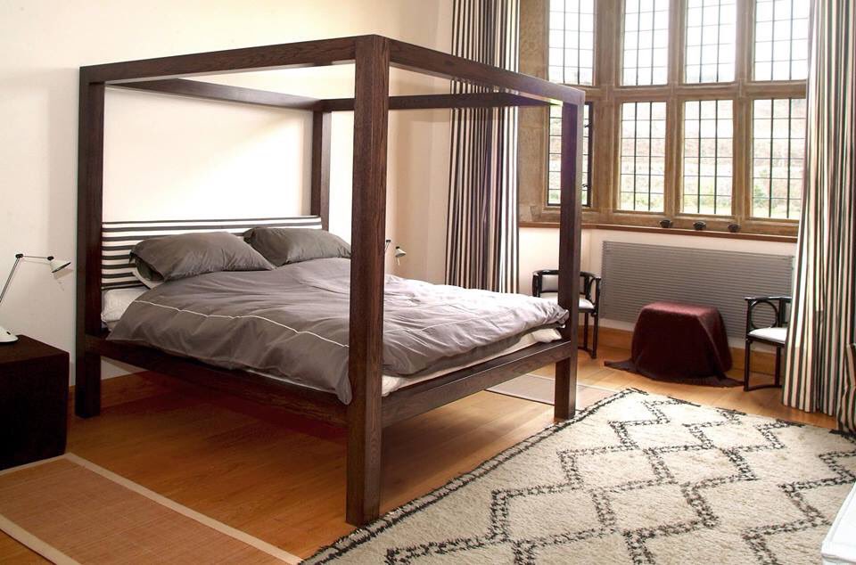 ACJoinery's tweet photo. How stunning is this four poster bed we made a while back! What does everyone think? https://t.co/e2gQWef5Kn