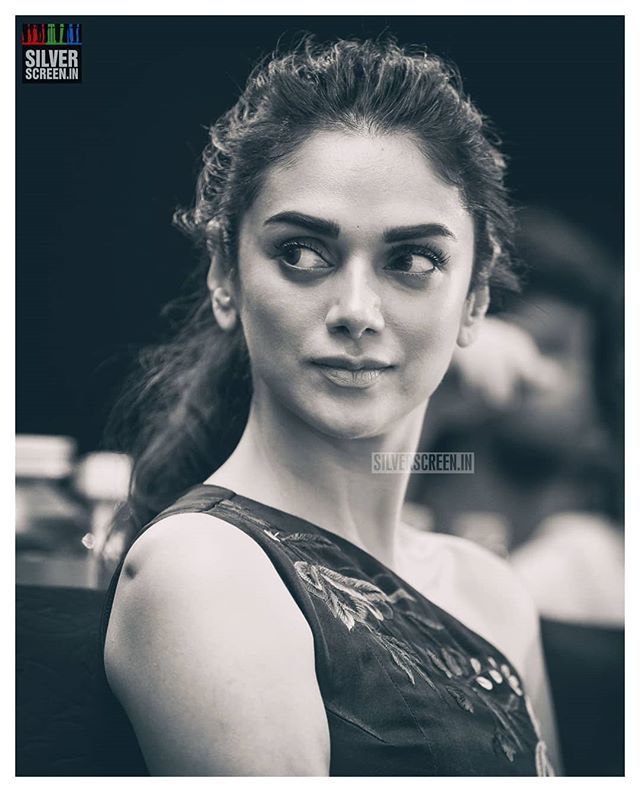 silverscreenpix's tweet photo. On our Insta: #AditiRaoHydari at the #RitzStyleAwards in #Chennai.
.
.
@aditiraohydari #tweet
.
. . . https://t.co/0LafGbhu2d https://t.co/PW56BPC5M6