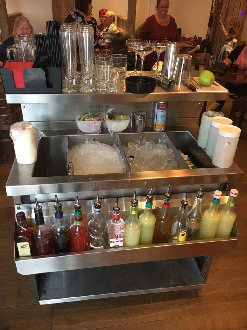 mobile bar station all set and ready to go <a href="/CalaGranCaravan/">Cala Gran Caravan</a> for an owners event. Cocktails by <a href="/KuckooRich/">Richard Powell</a> #raisingthebar  x.com/Caterfab4/stat…