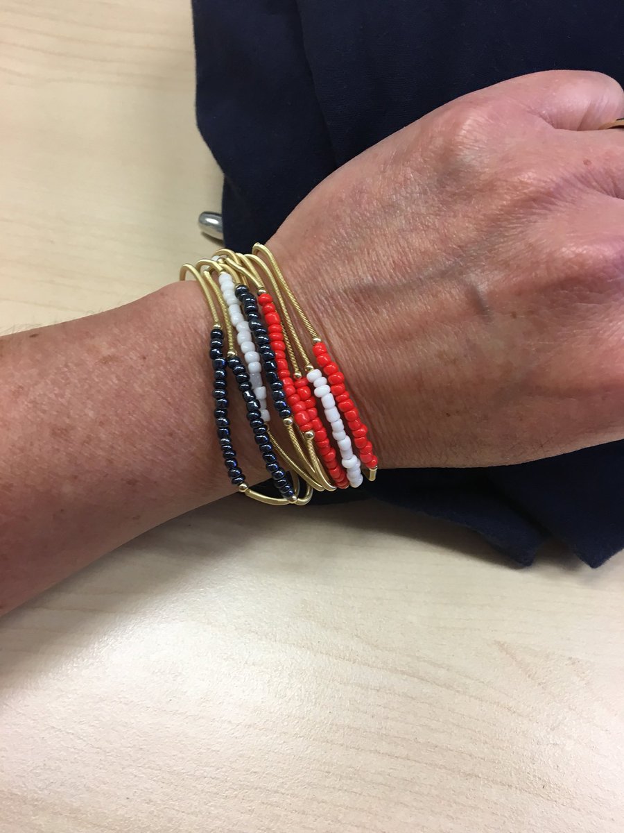 EspositoJodi's tweet photo. Thank you Erimish! I can feel the love! You are so kind and thoughtful! #seneca_elementary#senecatpc https://t.co/0UtCxclRy3