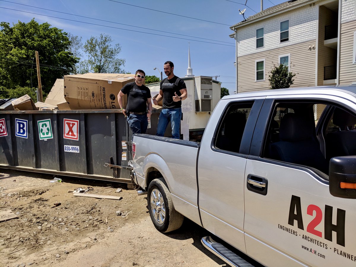 A2H_design's tweet image. Hey @mmcbuilds, thanks for the dumpster hookup for our volunteer  event at the new @dorothydayhouse! You guys rock. 👊🏻