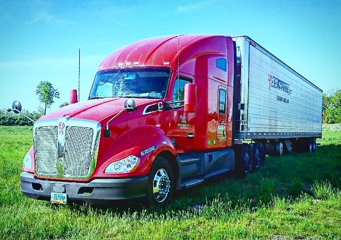 sstransportnd's tweet image. Beautiful shot from one of our drivers #truckerviews #trucking #truckerlife
