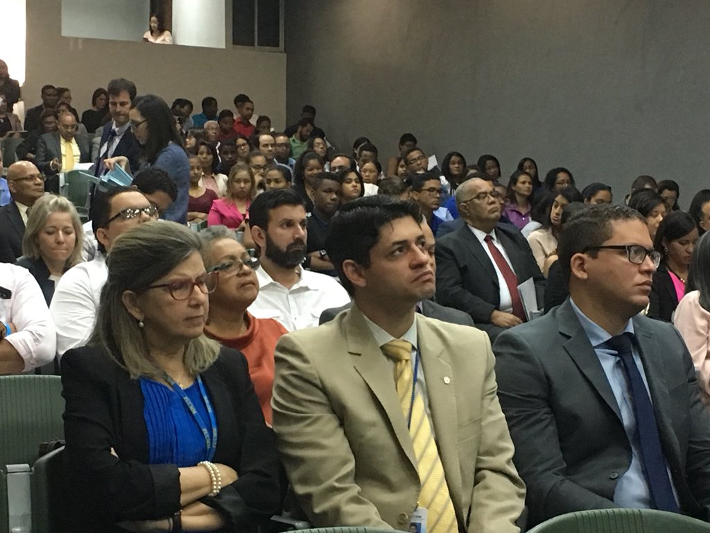 MESCYTRD's tweet photo. “En esta tercera edición del @CEICYT, más de cien jóvenes de 18 universidades, tendrán la oportunidad de presentar sus investigaciones en diversos ámbitos de la ciencia, como: Veterinaria, Matemáticas, Física, Química, TIC, Medicina, Agropecuaria, entre otras”. @agmsosa https://t.co/FJGIuOi5lw