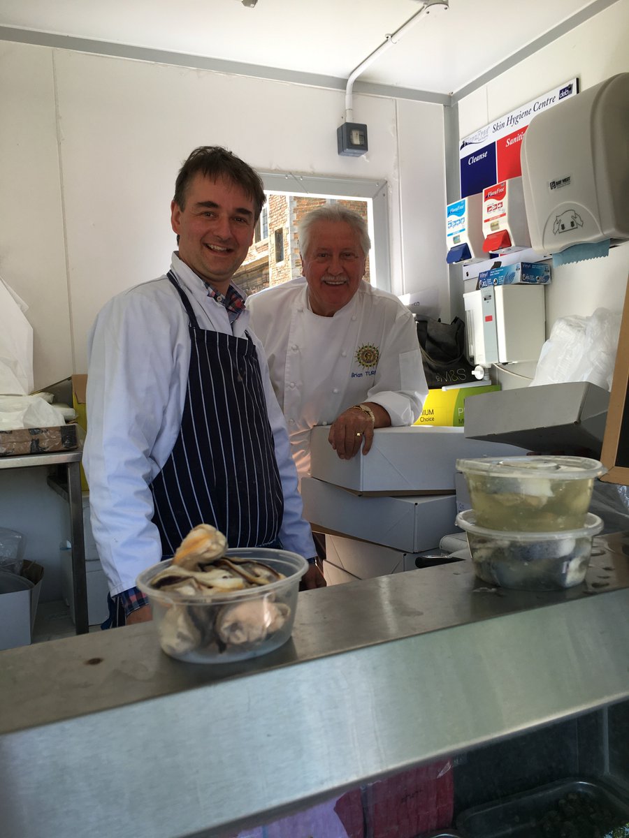 BunningsFish's tweet photo. Supplying @BrianTurnerChef with fresh scallops at Ely food festival 2018! https://t.co/s3kPxWLU40