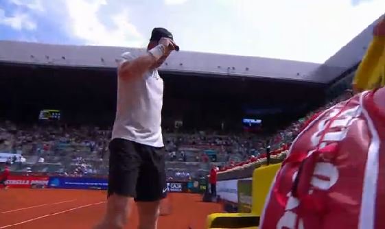 livetennis's tweet photo. .@kyle8edmund records his first win over former no.1 #Djokovic 6-3 2-6 6-3 to make his way to the quarter-finals in Madrid

He'll crack the Top 20 for the first time in his career next week. #MMOPEN https://t.co/KYGbhJJuDR