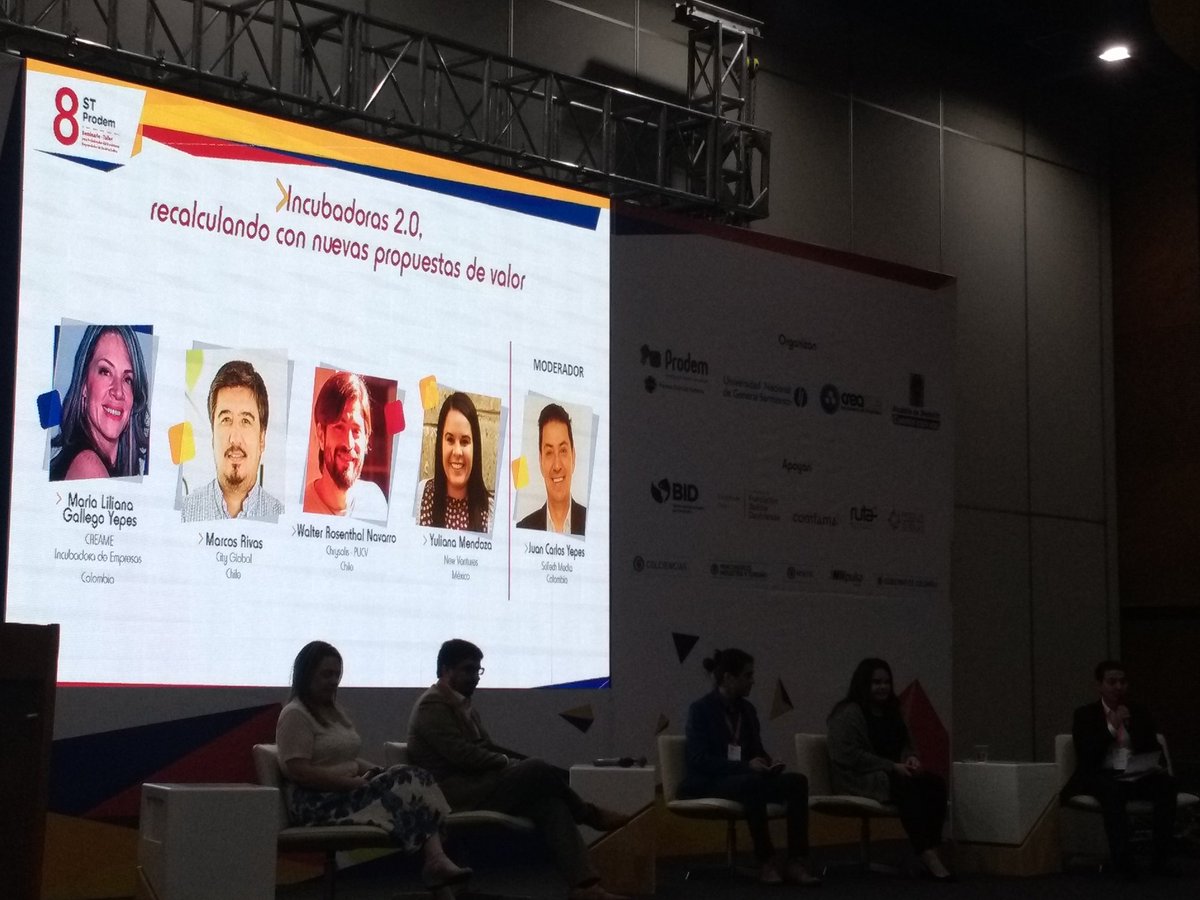 ST_Prodem's tweet photo. Colombia, Chile y México nos comparten nuevas propuestas de valor para las incubadoras #8STProdem2018 @ProDemUNGS @infocreame @AlcaldiadeMed https://t.co/qgvMy6fWSX