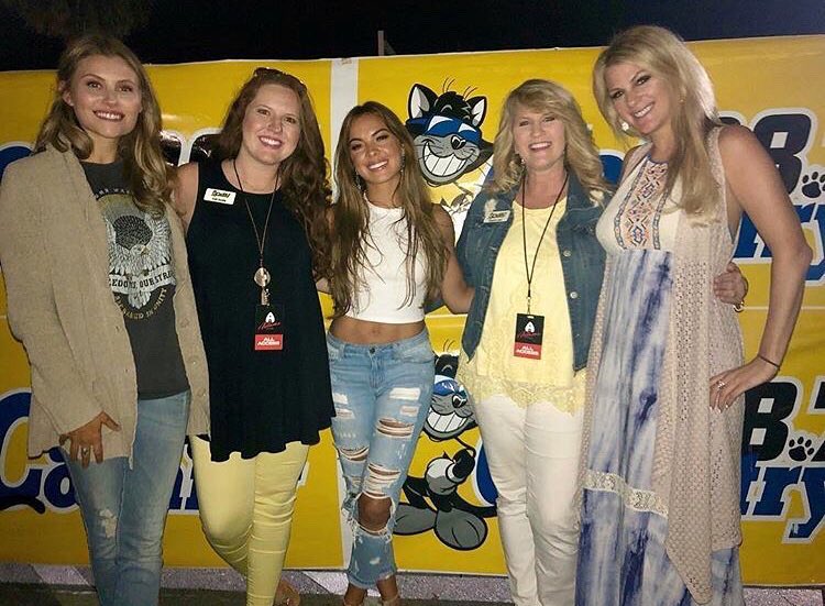 runawayjune's tweet photo. Throw back to a fun night at the beach with some good friends. 🌴🌺🌈 #PCB #guitarsandtikibars https://t.co/ezHBmKOs9j