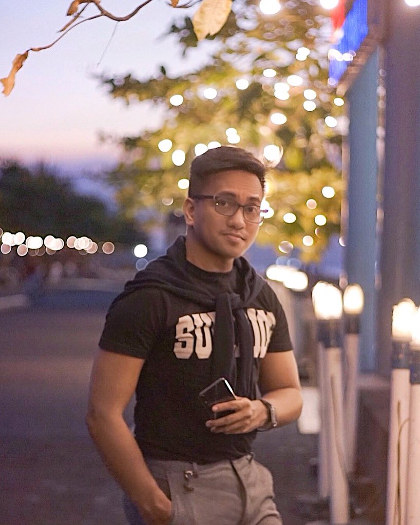 rodmagaru's tweet photo. Enjoying this smartphone that is world’s first globally announced true quad-camera system. The @asusph Zenfone 5 lite/ Zenfone 5Q. #Backto5PH #AsusPH 📲
Full review link on my bio ⬆️⬆️⬆️ https://t.co/KvZgAVAdJg