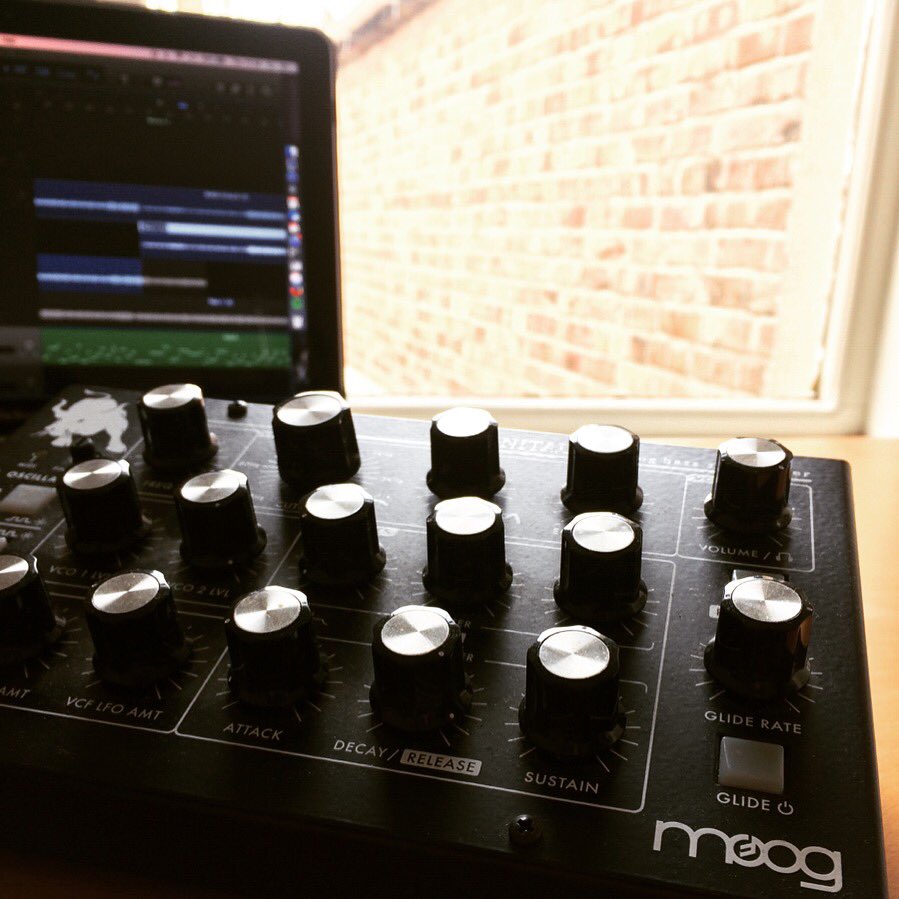 ramspocketradio's tweet image. It’s all coming up moog-house. 

#moog #thesimpsons #simpsonquotes #moogbasedsimpsonsquotes #millhouse