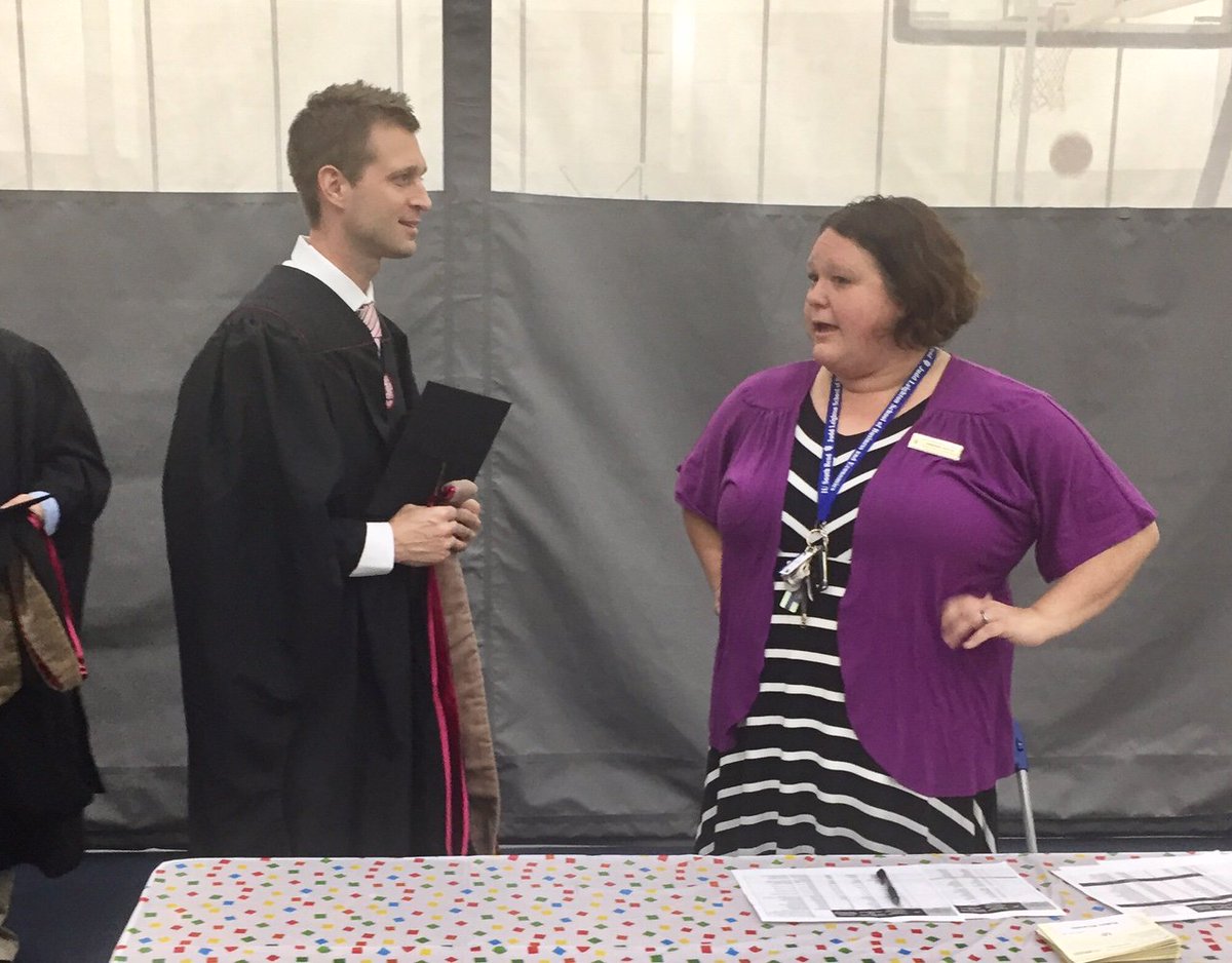 IUSB_Leighton's tweet photo. More behind-the scene photos from the  #IUSB @IUSouthBend graduation day. #iusb2018 https://t.co/c56rpH4uOO