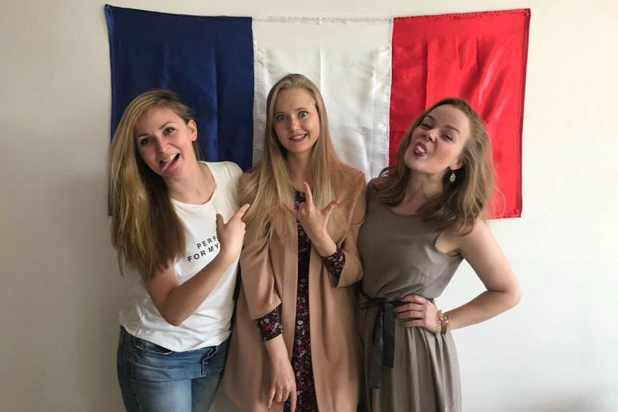 Miss_Seo_Girl's tweet photo. ❤ Je viens de publier une super interview et je suis très fière ! ❤

🌸 SEMrush et ses Drôles de Dames @AlinaSEO 🌸 @NathalieSEMrush 🌸
@anna_kochegura 🌸 vous parlent #seo #contentmarketing #eventmarketing ! Ne ratez pas ça !!

https://t.co/KGIOwX2Lgg https://t.co/F9PPDYfVWY