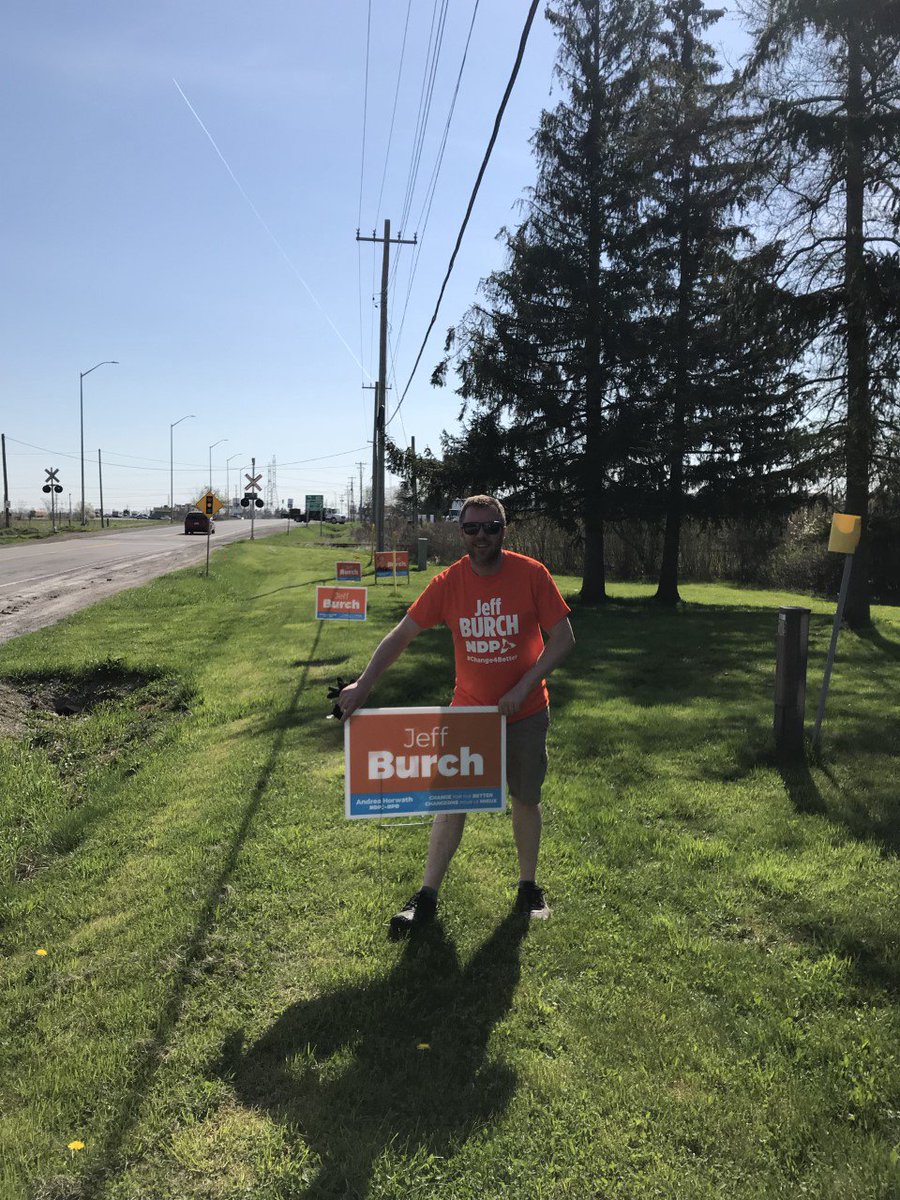 JeffBurch_'s tweet photo. You're looking good, Thorold!
Residents know our platform includes meaningful commitments that will make life better for all Thorold residents, including: more family physicians, more long-term care beds and reduced hydro rates!
Special thanks to my #TeamBurch volunteers! https://t.co/dg0qQ5DjvU