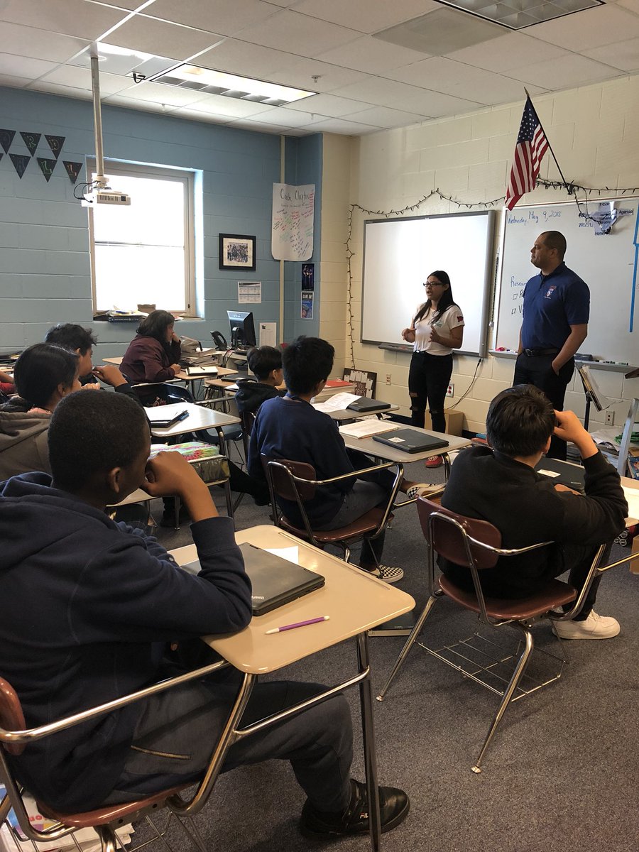 MsCAwesome's tweet photo. ESOL 8th graders receiving great tips &amp; guidance from a former 💎 &amp; the amazing Mr. Huff. Thanks so much!@RonHf777 @DentMiddle @RNECavaliers #HighSchoolReady https://t.co/pAYN79KwIm