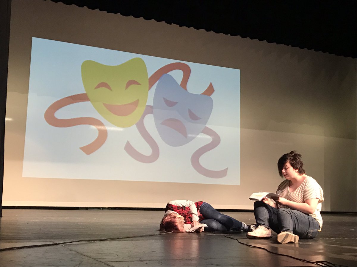 BonnieButellHun's tweet photo. Acting II #ShakeFest2018 #BulldogBoast https://t.co/fOoBynCj1J