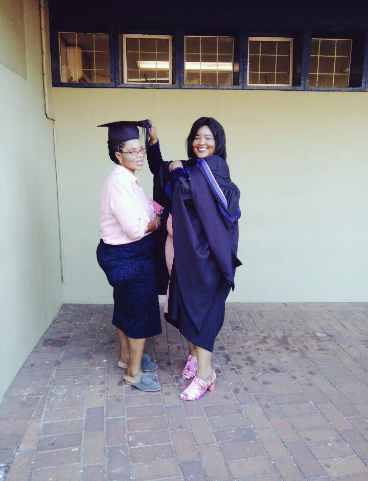 Faith_mtolo's tweet photo. 2018 will be a year of 
🎆Happiness 
🎆Making money 
🎆Good grades &amp; graduations
🎆Getting Jobs &amp; Promotions 
🎆Achievements
- @Karabo_Mokgoko https://t.co/cJLcw5ftbc