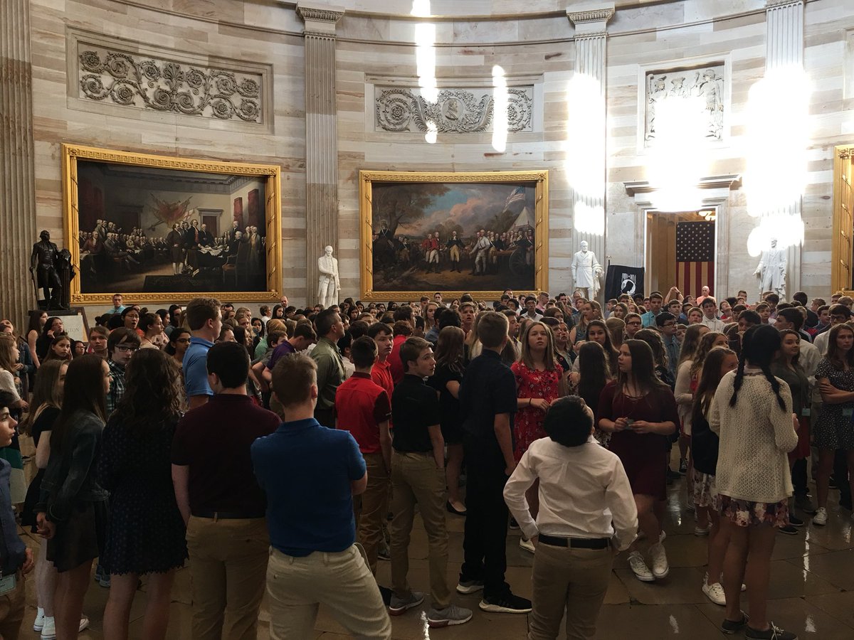 bbhmsbees's tweet photo. 8th graders enjoying our tour of the US Capitol Building. https://t.co/ZiwxTezAFV