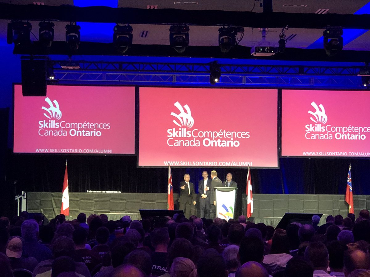 FarzadRayegani's tweet photo. Congratulations To @HumberAppTech team for receiving AWARDS of EXCELLENCE – Top scoring College in #MANUFACTURING Contests #SkillsON2018 https://t.co/3nAqJowsZm