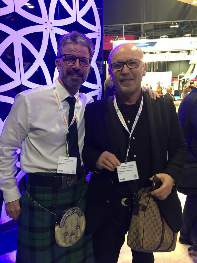 mackayclinic1's tweet photo. At #ESSKA2018 it is fantastic to be meeting surgeons from all over the world who are using #internalbracing , so far have been as from as far afield as Columbia, Singapore and Kuwait. Looking forwards to meeting many more here over next few days and hearing of their experiences https://t.co/yQaG3FCzgB