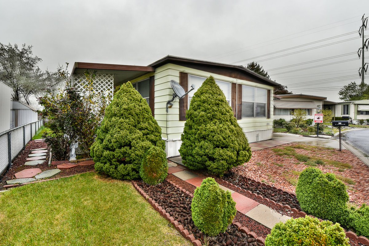tomkrealestate's tweet photo. New listing in Taylorsville! This is a great property. Link in bio for more info! #utahrealestate #utahrealtor #utah #realestate #realtor #utahhomes #realestateagent #saltlakecity #slc #utahrealestateagent #realtorlife #utahisrad #homesweethome #utahgram #forsale #utahlife https://t.co/IY5t8L9tu4