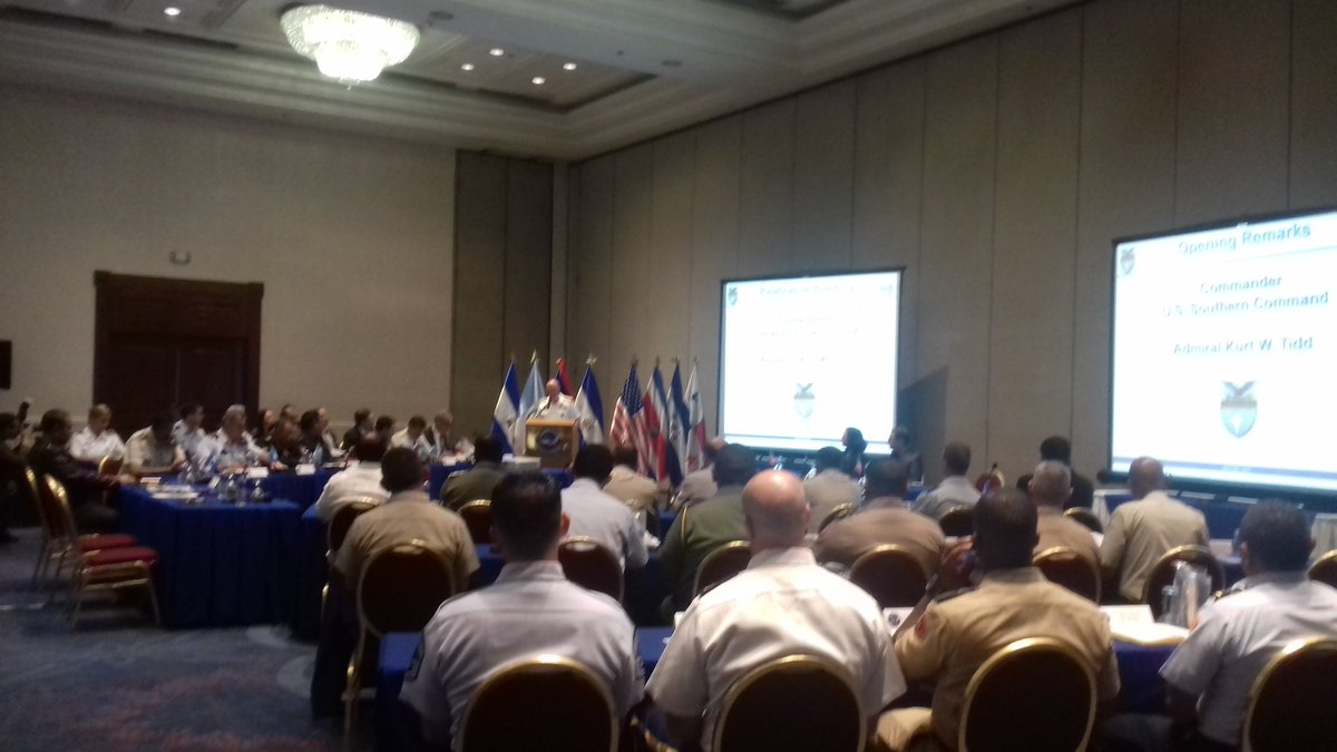 FUERZARMADASV's tweet photo. El Ministerio de la Defensa Nacional y el @southcomwatch son los coanfitriones de la “Conferencia de Seguridad de Centroamérica,#CENTSEC 2018” durante el período comprendido del 8 al 10 de mayo. https://t.co/XvgUhYIwTh