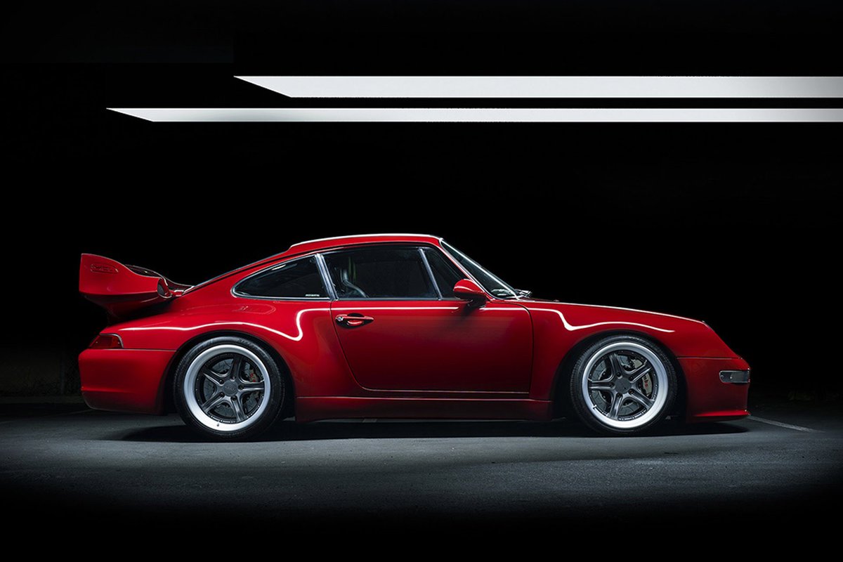 AVOclearbra's tweet photo. Gunther Werks takes the 993 and creates what is essentially a GT3 RS, boosting the four-liter flat six to 400 horsepower #porsche911 #fastcars #tracktime #detailing https://t.co/Q38M13rOc1