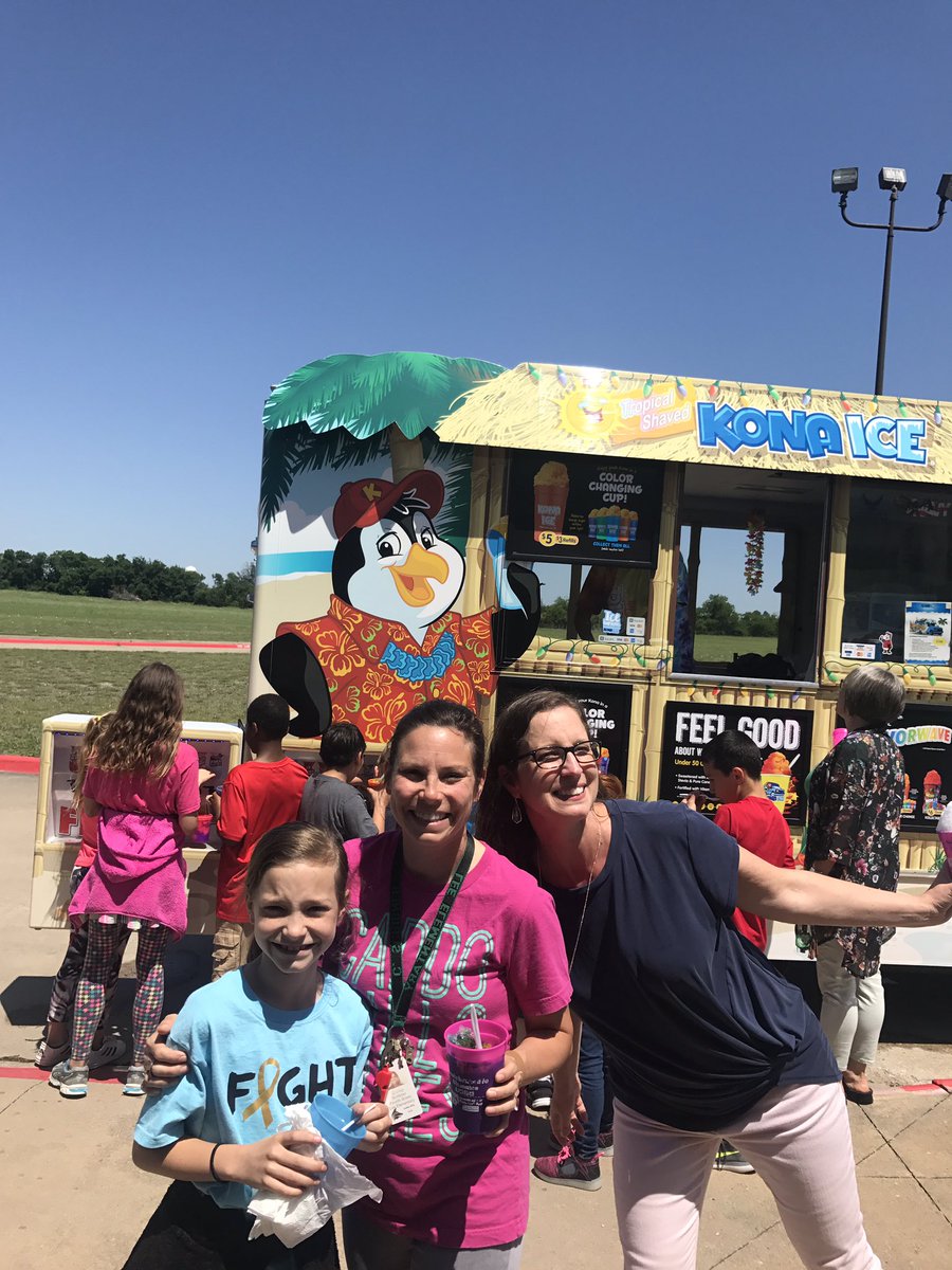 Scribner4th's tweet photo. Hip hip hooray! It's Kona Ice day! https://t.co/iHZ8G6Qhtp