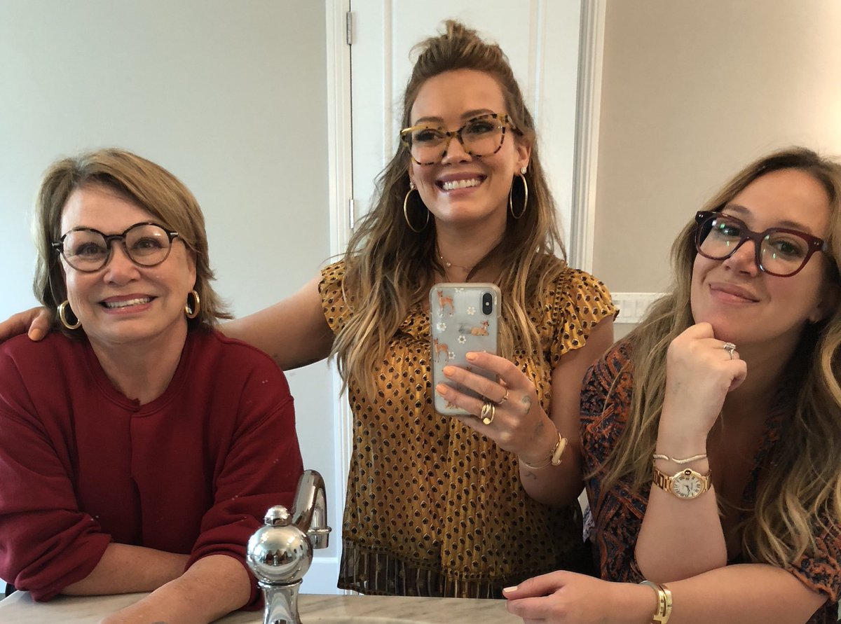 Spending time with my mother and sister means the world to me ❤ We are all wearing my #musexhilaryduff glasses. Check out @glassesusa to find your perfect pair! #GlassesUSApartner #mothersday