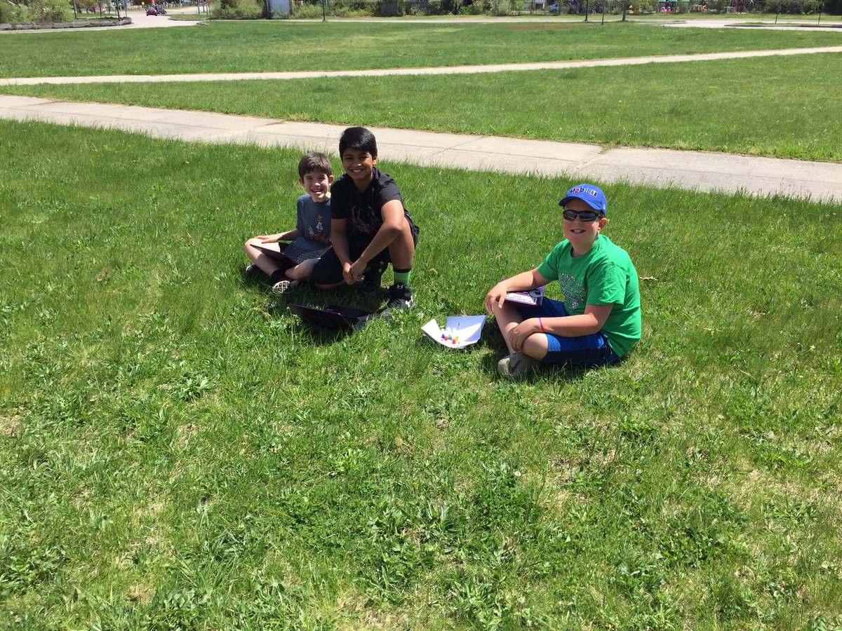 ABanksNMS's tweet image. An awesome 😎 advisory today! Made some “thank a teacher” flipgrids outside &amp;amp; they came out adorable! @manor439 @akweber16 💜 #npspride #NMSLancerLEAD #TeacherApppreciationDay