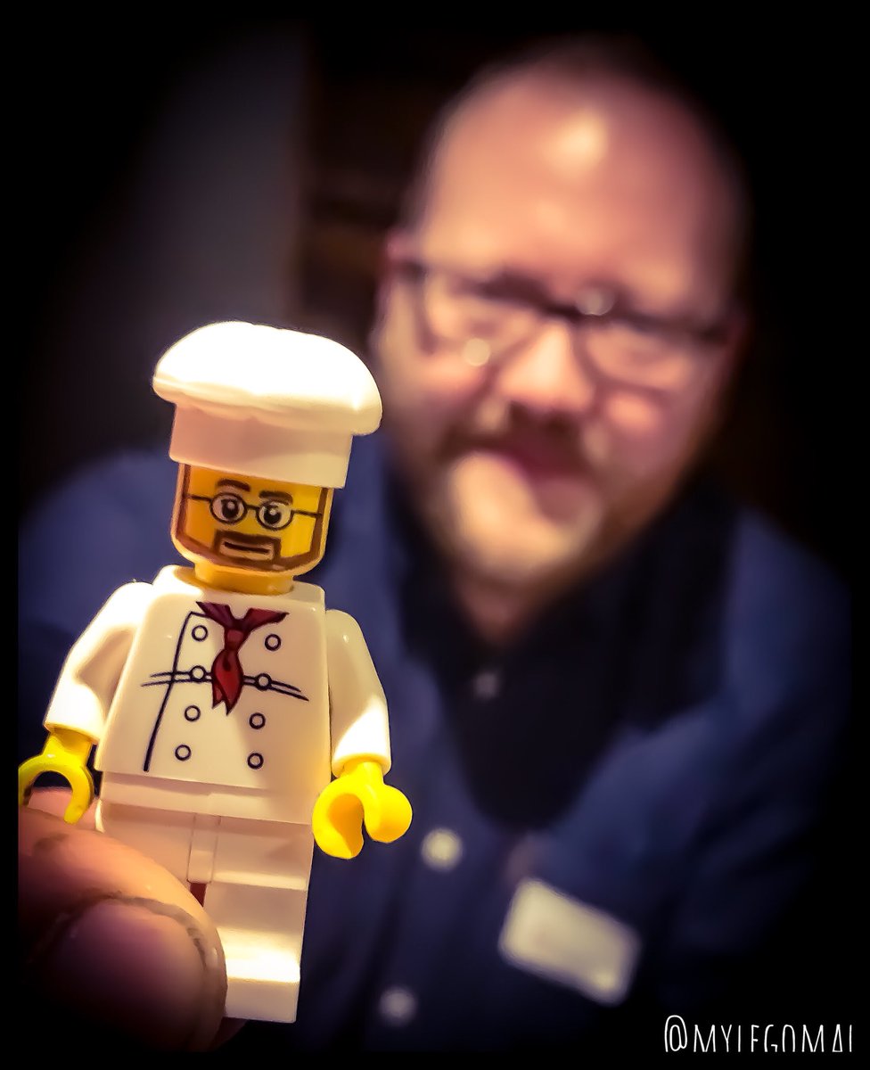 mylegoman's tweet photo. Last week I met the fabulous @TomNicholes at the #Masterchef reunion! Thanks for letting me finish your dessert @FrogbyAH #throwback https://t.co/Au1zHf9jST