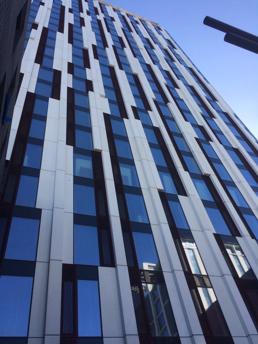 WxWheeler's tweet photo. What a view from the 25th floor! Great to see challenging yet amazing construction @ #BridgeStreetExchange @WiPwales @RioArchitects https://t.co/HtHvZJFI0p