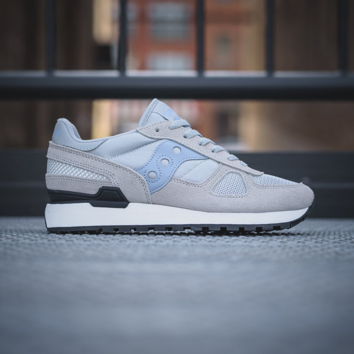 saucony shadow 42
