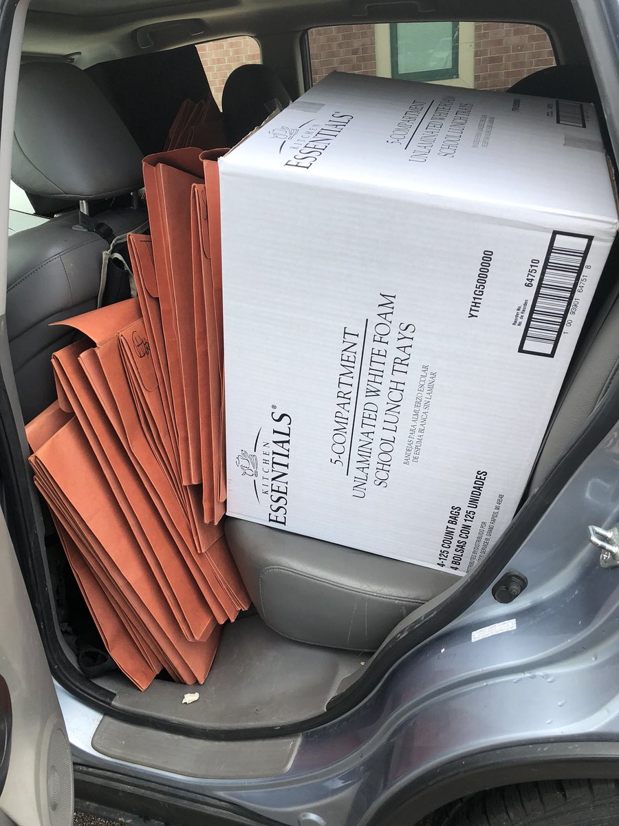 ArtMele's tweet photo. Moving all of Bowman’s artwork to the high school for the art show!! I need a bigger car!!! #bowmanartstudio #LCS_BC https://t.co/YXAa5Ch6Dr