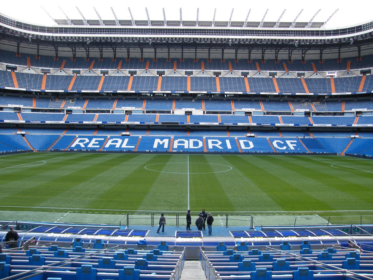 ALMAHABEEL's tweet photo. رسمياً : #ريال_مدريد سيضعون شاشات عملاقة في #البرنا��يو ليتمكن الجماهير من متابعة نهائي #كييف في ملعب النادي. https://t.co/qhrdNHhiLj