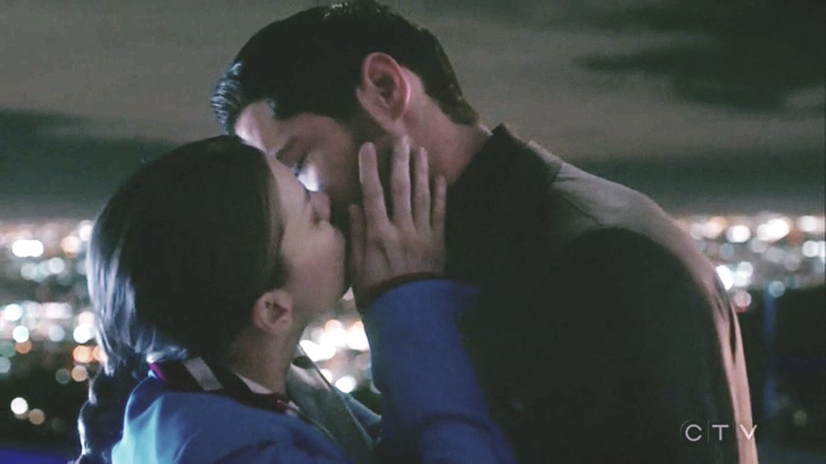 bushongoria's tweet photo. 2x11 // 3x23
i love one (1) parallel https://t.co/kBtqzQYD4A