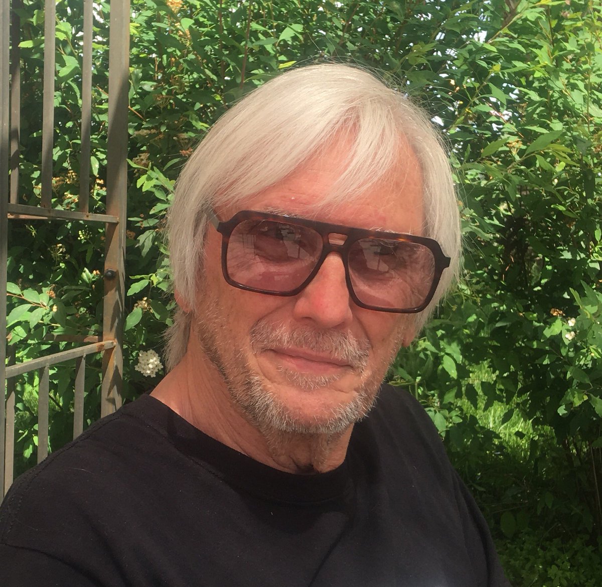 Vuedc1's tweet photo. Chris and Jef by VUE DC #Lunnettes #vuedc #gafas #brille #Optics #frames #Glasses #optical #eyewear #créateur #madeinfrance #fashioneyewear #newstyle #ottica #newframes #optique #optica #seventies #creativeeyewear #CannesFilmFestival #CASTING #Look #eyes https://t.co/DHM6Qw7unY