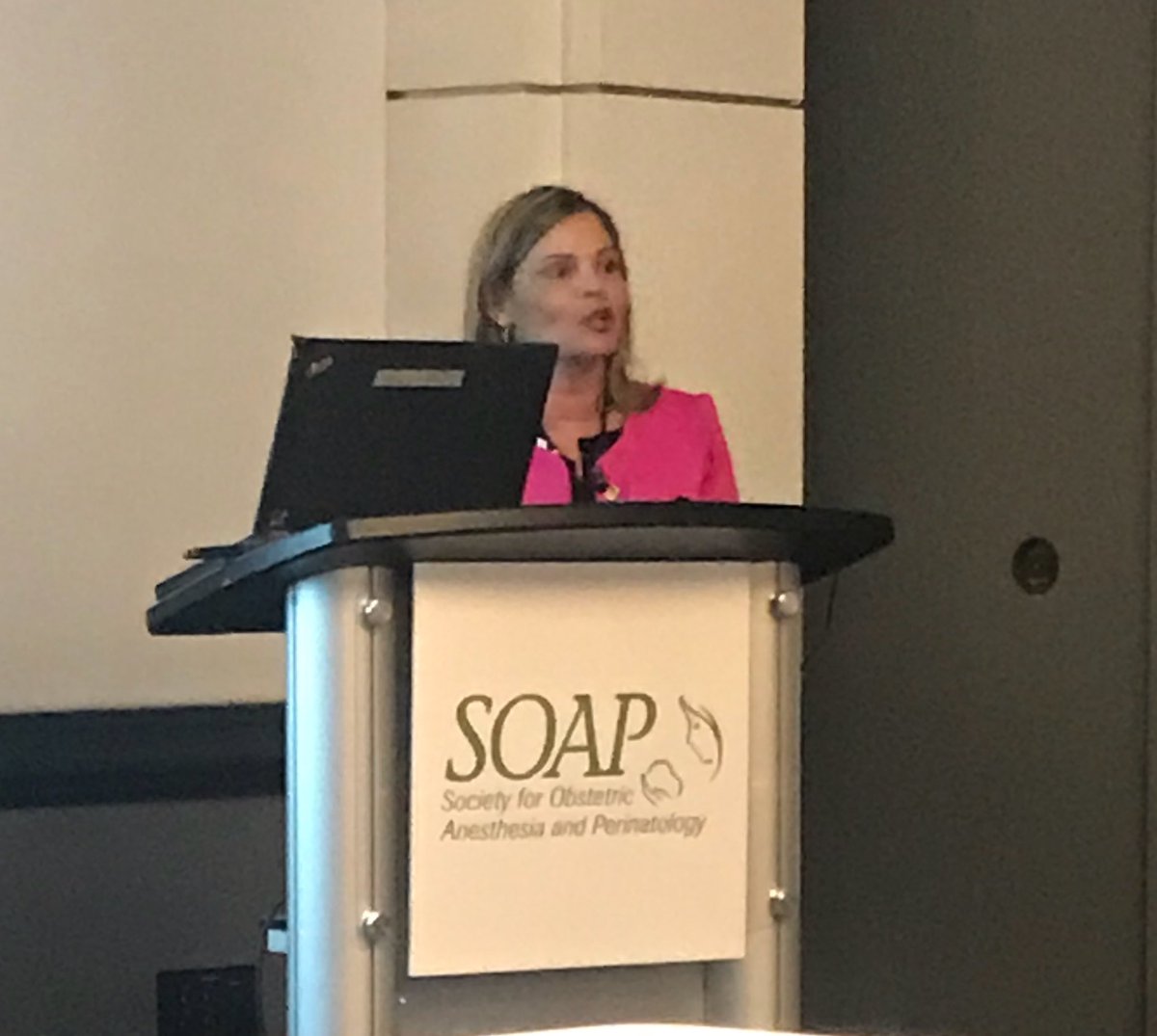 AnObsColombia's tweet image. La Dra Gabriella Moyano, originaria de Argentina🇦🇷, radicada en Francia🇫🇷, nos habla de Fibrinogeno y Hemorragia Postparto