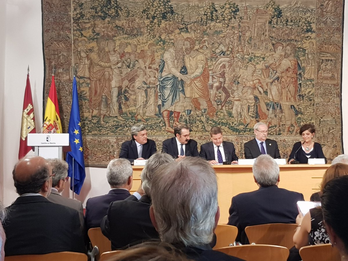 greccoaguer's tweet photo. @smuruguay en la inauguración del 11° Foro Iberoamericano de Entidades Médicas. Palacio de Fuensalida, Toledo. Historia pura, referencias al Quijote. Ponencias sobre acceso a la atención sanitaria y cohesión social. La salud pública como eje de políticas inclusivas. #saludDDHH https://t.co/IJFTscHWlM