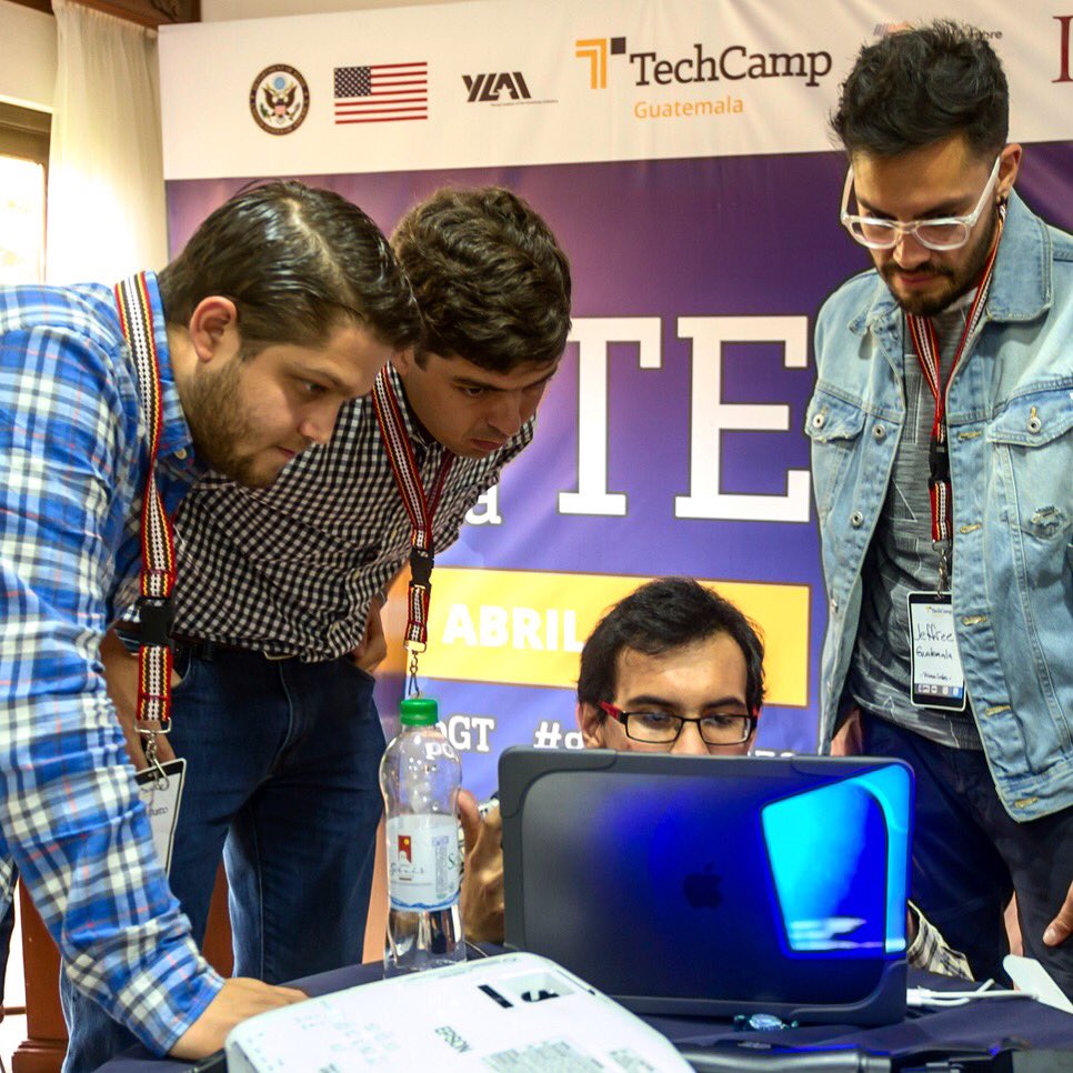 JaviToledoGT's tweet photo. "La fuerza reside en las diferencias, no en las similitudes, si nos unimos lograremos mayores resultados" unámonos y demostremos que podemos lograr cosas importantes... #TechCampGt #tecnologia #tec #guatemala #proyectos #instagram #instagramers #geek https://t.co/zzB5bW0l4T