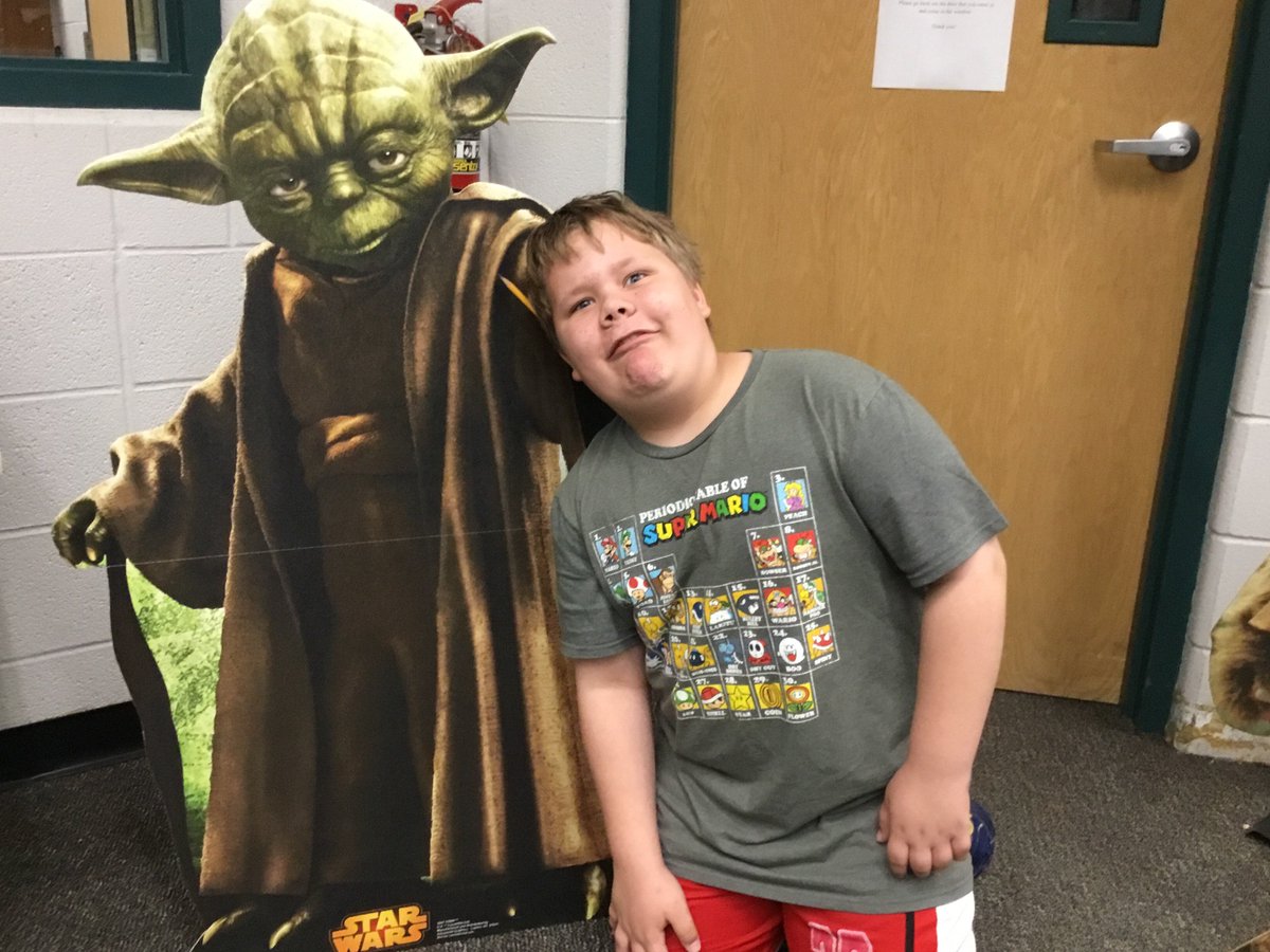 NMSLibraryATeam's tweet image. #EwoksLiketoReadToo
#StarWarsFansUnite