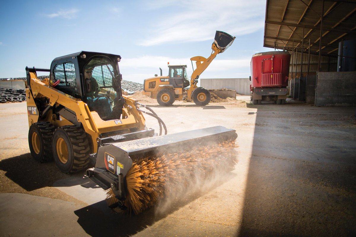 Sprinter is over, summer feels like it's already here... it's time to quickly get that "spring cleaning" in. Get it done with 10% off select Cat attachment rentals for Skid Steers and other compact equipment. #CatRental #WeBuildNC bit.ly/2rykQLx