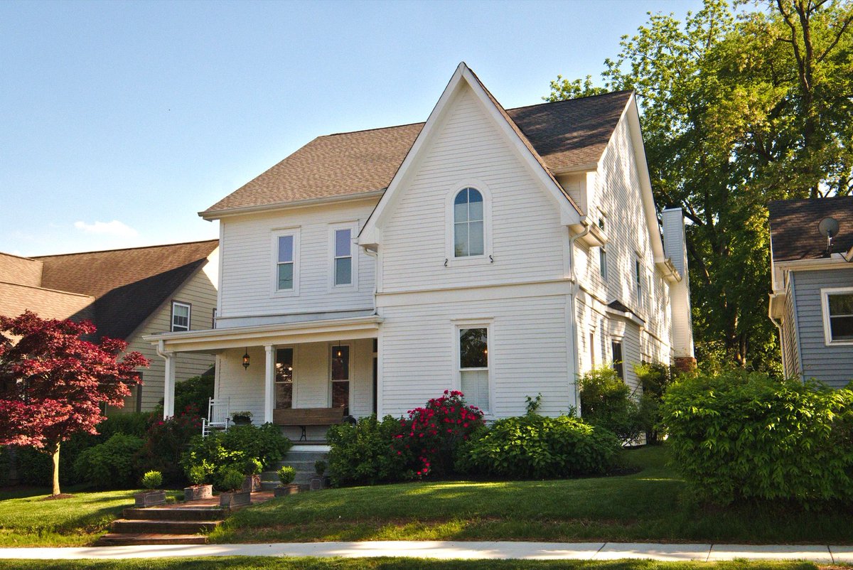 12SouthNash's tweet image. May 19th is the annual 12 South Home Tour! For our 15th anniversary, we knocked it out of the park with some amazing homes in our neighborhood! You won't want to miss the best year yet! Get your tickets in advance for only $12! 12south.org/hometour