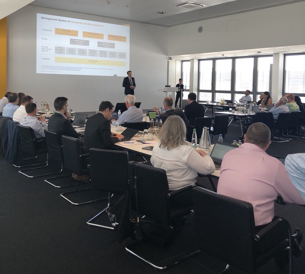 USF_officiel's tweet photo. #USF_Fr ➡️ 3ème jour du #SUGEN autour des thématiques et défis #S4HANA, entreprise intelligente, #IoT, #Leonardo, Hybrid Landscape, #SAPCity. Échanges avec @AdaireFoxMartin & @SDenecken et teasings des nouveautés du #SAPPHIRENOW 2018. #StayTuned 📲 #AUSAPE #ASUG #FINUG #JSUG https://t.co/npmKLMJ5ug