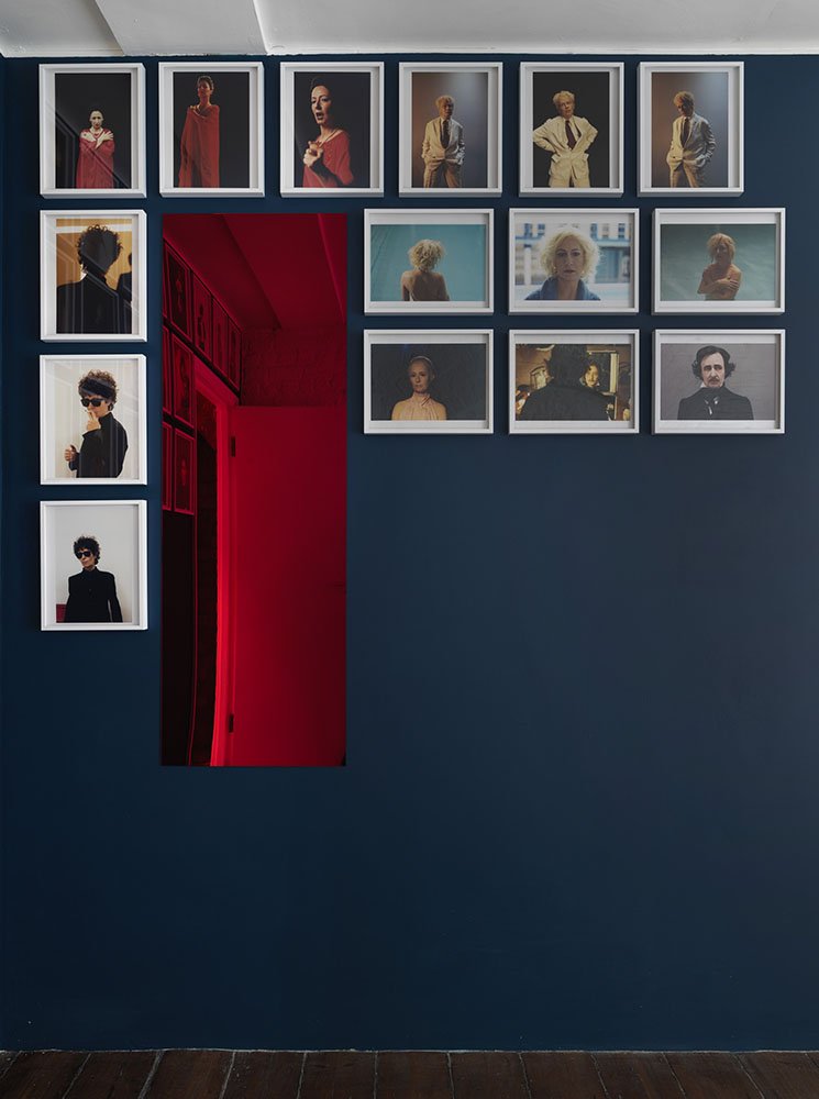 Dominique Gonzalez-Foerster's show, "Intensité Assouvissante", runs until 16th June.

Images:
La Loge (Numéro Rouge), 2018
30 framed C-prints, mirror, paint
Installation: 249 x 213 x 211.5 cm, 98 x 83.8 x 83.2 inches

#dominiquegonzalezfoerster #intensitéassouvissante #corvimora