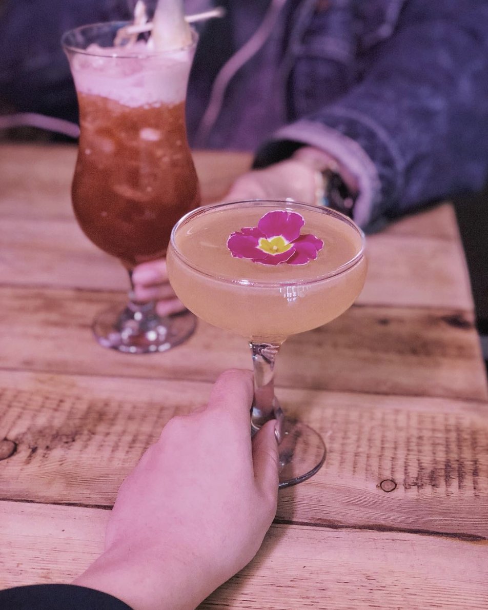 Wednesdays are all about the cocktails 🍹#goodvibes