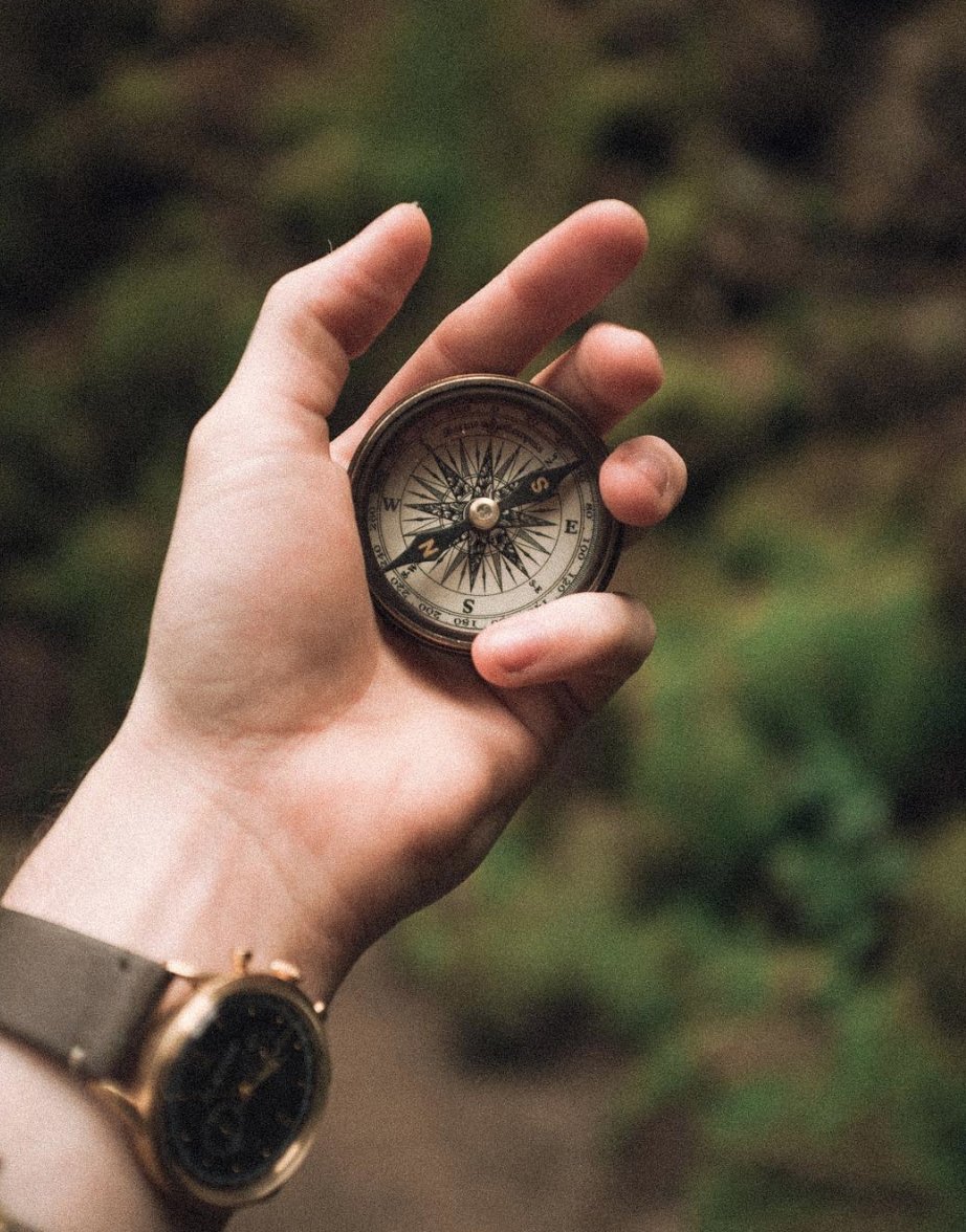 #McCabeGent @1943ie knows the way with his Heritage Chrono (JM-1030-02) available on mccabewatches.com. 

Shop Now: ow.ly/rNVG30jUPkB