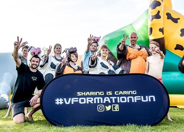 VFormationFun's tweet image. Namiddagje B-day fun bij de 'Kanibaal van Baal' @svennys 😎
.
#vformationfun #animalparty #inflatables ift.tt/2jKOSri