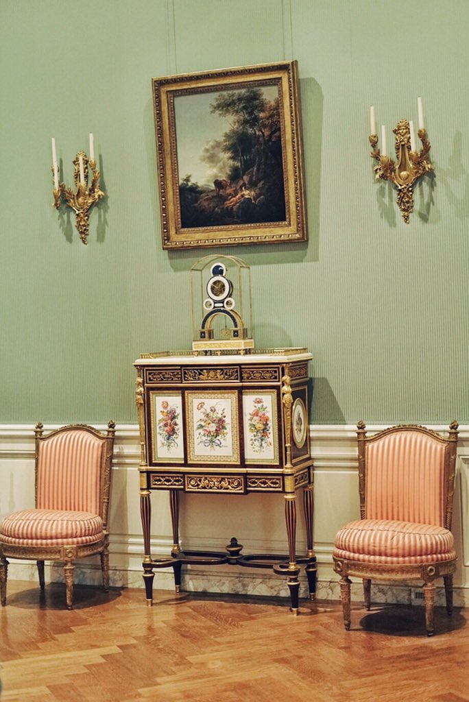 thehappiestmind's tweet image. The Poetics of Space. 🛋 #fidmlife #interiordesign #designprocess #fieldtrip #thegettycenter #french #decor