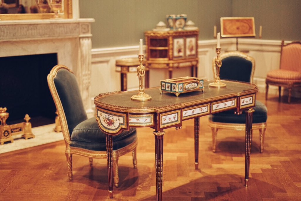 thehappiestmind's tweet image. Field Trip with @FIDM #FidmLife #fidmsocialambassador #thegettycenter #interiordesign