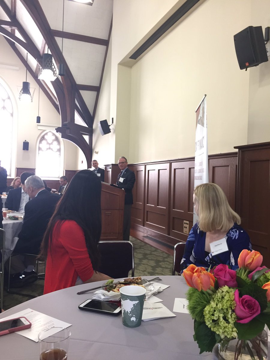 Dean Moshe Porat addressing students, families and faculty on the bright future of @foxschool and the Finance department.