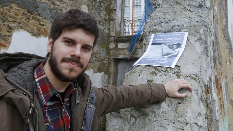 vozferrol's tweet photo. La vida de Carballo Calero, contada por un joven director https://t.co/6Ig2kF1kjx https://t.co/4YsJZKUwz4